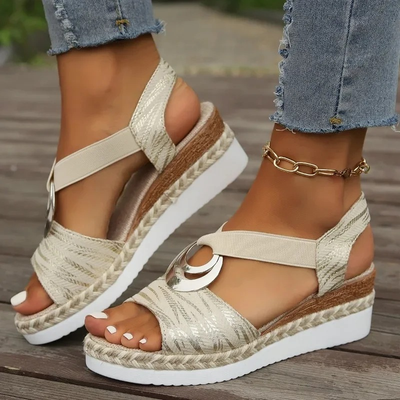 Quinn™ - Sandals with optimal support